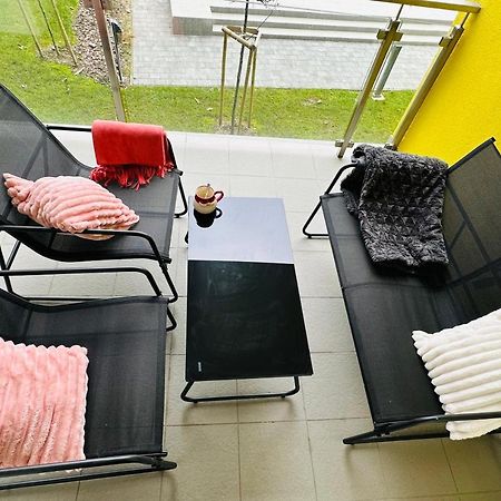 Medences Panoramas Balatom Apartman Siófok Exterior foto
