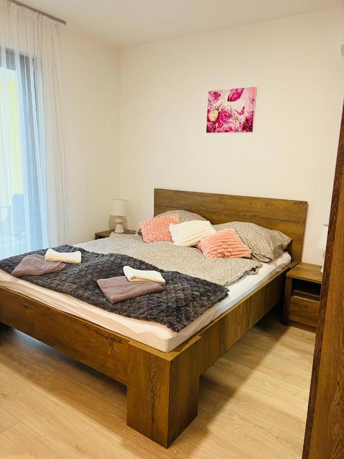 Medences Panoramas Balatom Apartman Siófok Exterior foto
