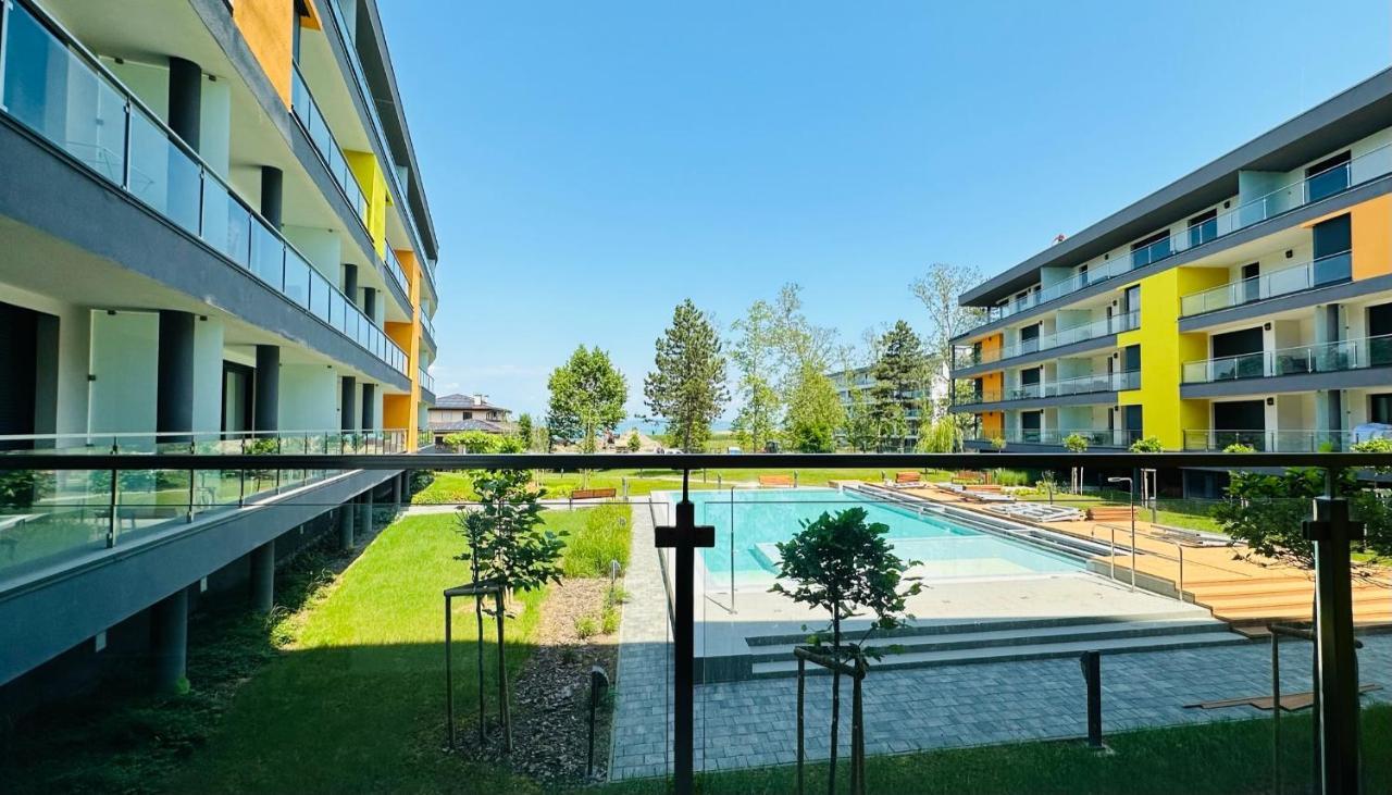 Medences Panoramas Balatom Apartman Siófok Exterior foto